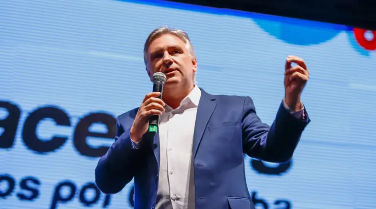 Martín Llaryora le pidió a Milei que adelante la firma del Pacto de Mayo: "Dos meses son como cuatro años"