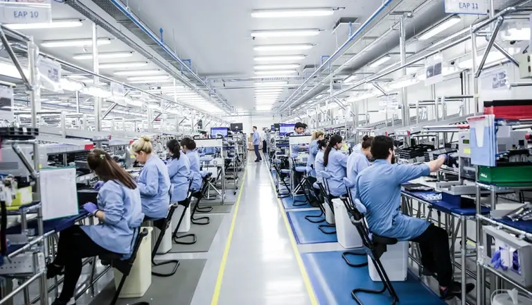 ¿Quién gana y quién pierde con la baja de aranceles a la electrónica?