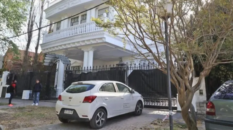 Yate Gate: allanaron propiedades de Martín Insaurralde, Sofía Clérici y Jésica Cirio