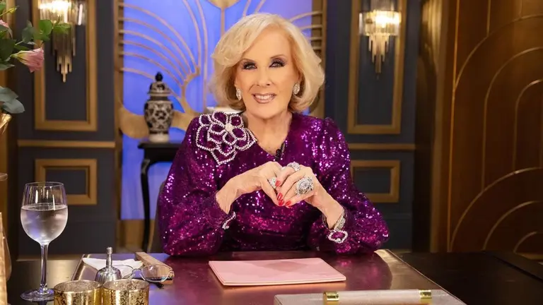 Tenso momento: Mirtha Legrand y Diana Mondino se cruzaron en la "mesaza" por los despidos en el sector público