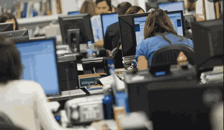 El Gobierno profundiza el ajuste: ya van más de 42.000 empleados públicos dados de baja en poco más de un año