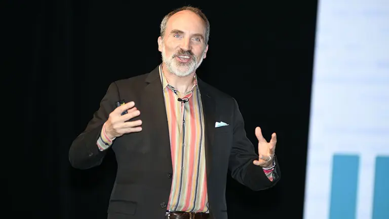 Por la Inteligencia artificial, ¿tu empleo corre peligro?: responde un gurú de Google e IBM