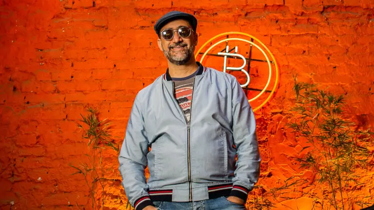 La Comunidad cripto de Argentina armará una "₿" humana gigante