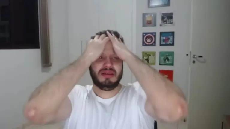 Transmitió un video en vivo, mostró cómo usar criptomonedas y cometió un error fatal: le robaron u$s50.000