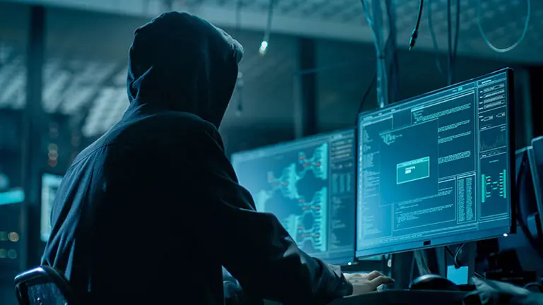 Alarma mundial: descubren un ataque informático a empresas relacionadas con la vacuna del Covid-19