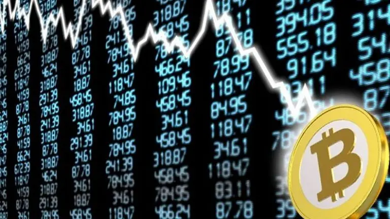 Algo pasó: el bitcoin, de ser la estrella del mercado virtual a "implosionar" y generar pánico entre inversores