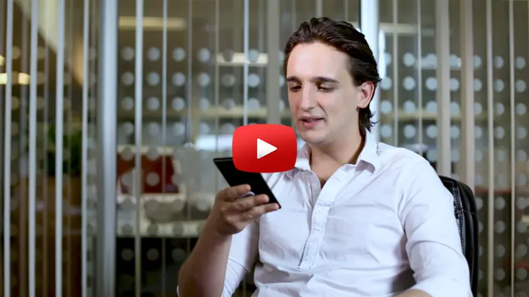 Conocé a Julieta, el bot argentino que habla y vende seguros