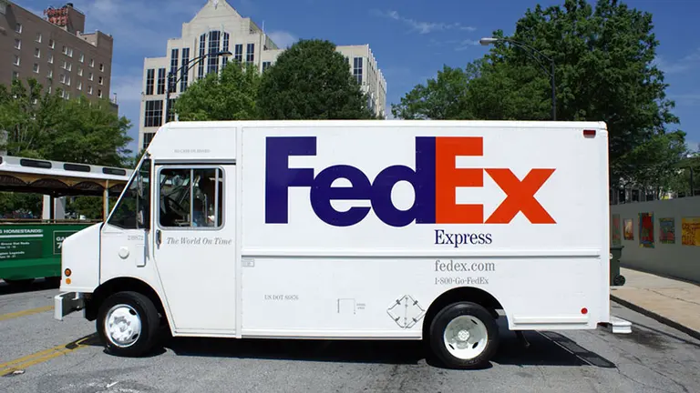 Blockchain, la solución elegida por FedEx para revolucionar el campo de la logística