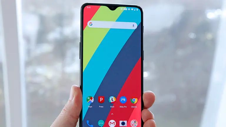 Un smartphone "sobre ruedas": McLaren lanzará un modelo especial junto a OnePlus