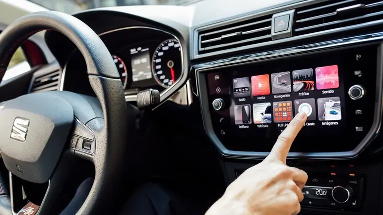 Los vehículos de Seat tendrán el servicio de voz de Amazon Alexa