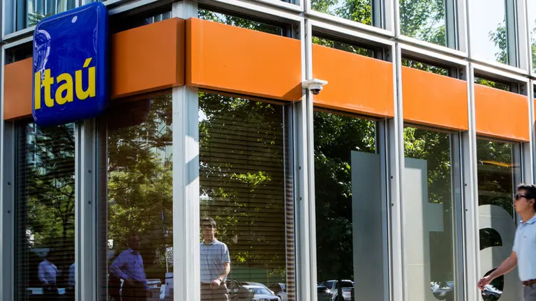 Itaú extendió su "delivery de jubilaciones": cómo funciona y qué se necesita para acceder al servicios