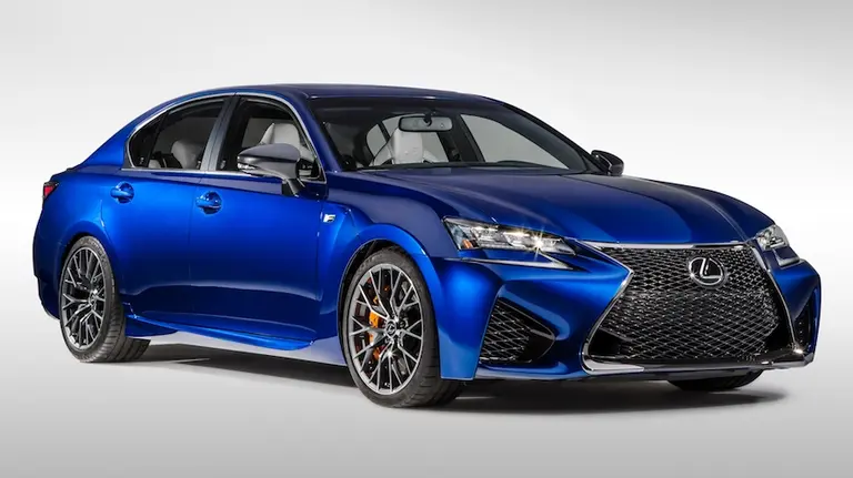 Lexus vuelve a la Argentina de manos de Toyota, con todos sus modelos con versiones híbridas