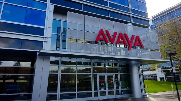 Avaya apuesta a la Inteligencia Artificial para analizar el comportamiento humano
