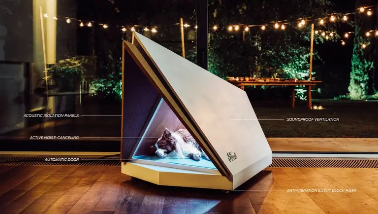 Para las fiestas: Ford crea una cucha con cancelación de ruido a prueba de fuegos artificiales