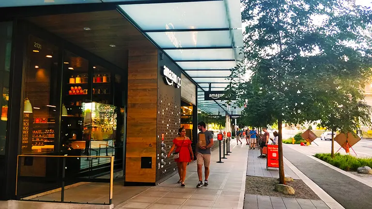 Amazon Go, en primera persona: un recorrido por el mercado sin cajas que es furor en Estados Unidos