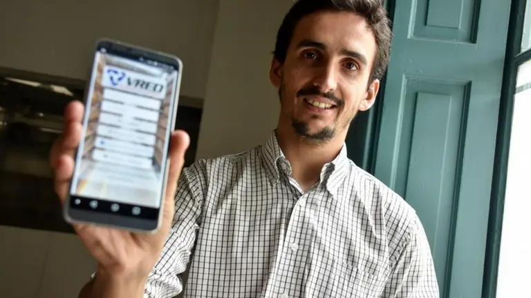 El almacenero que lanzó su propia app para competir contra los supermercados