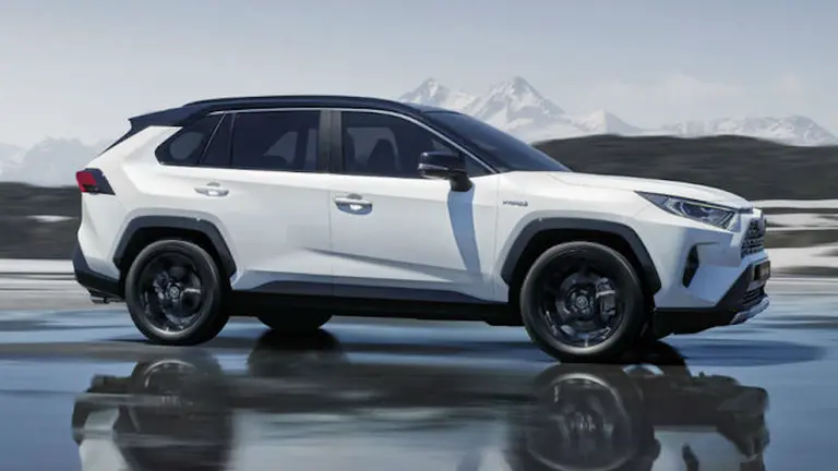 La quinta generación de Toyota RAV4 abandona el diésel y se pasa al híbrido
