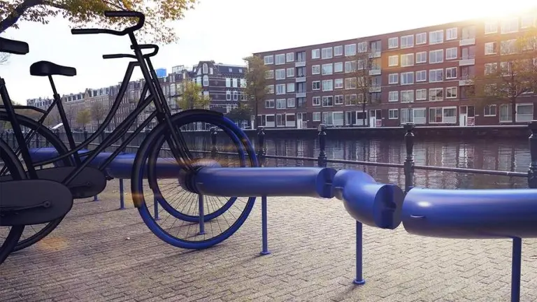 Esta es la primera bicicleta eléctrica que funciona sin cadena y que no necesita ser cargada