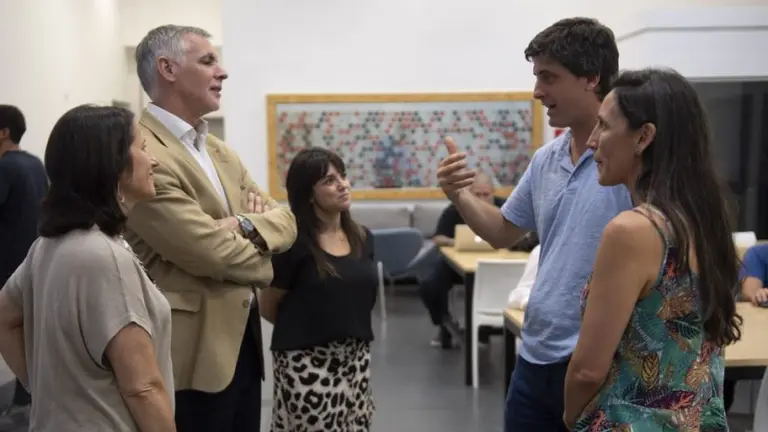 Conocé el nuevo certamen de IA lanzado por Digital House y Fundación Telefónica