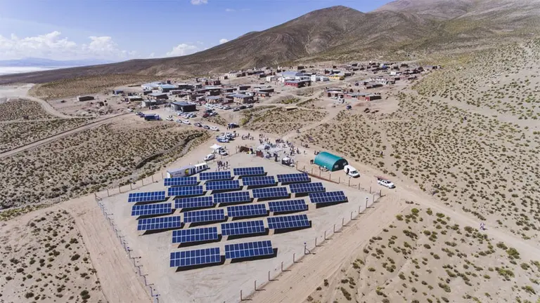 Esta es la primera ciudad con energía 100% solar de Argentina