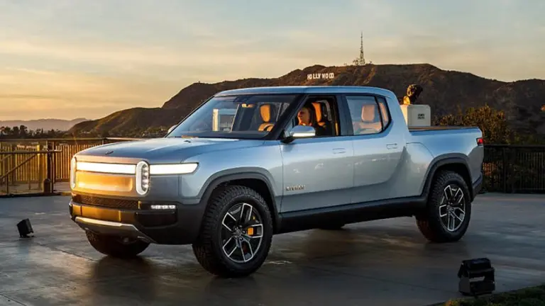 Inversión eléctrica: Amazon y General Motors preparan el vehículo "anti-Tesla"