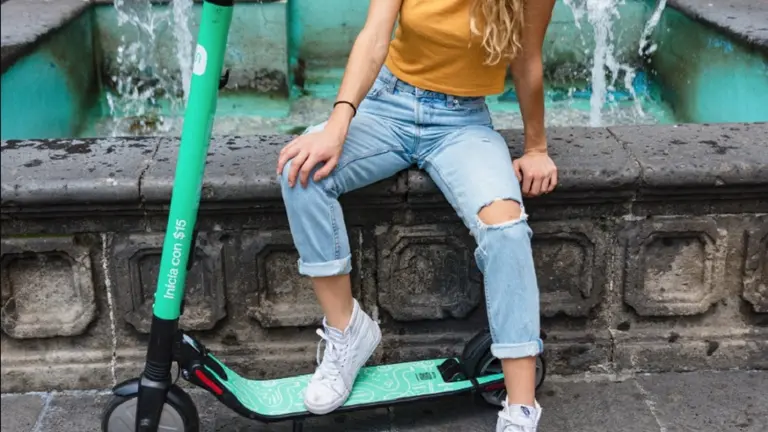 Rappi se adelanta a las automotrices: será la primera en alquilar monopatines eléctricos en Argentina