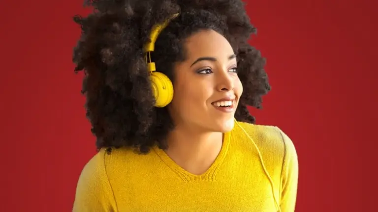 ¿Querés "escuchar" un libro?: hacelo con la nueva plataforma Audible Latino de Amazon