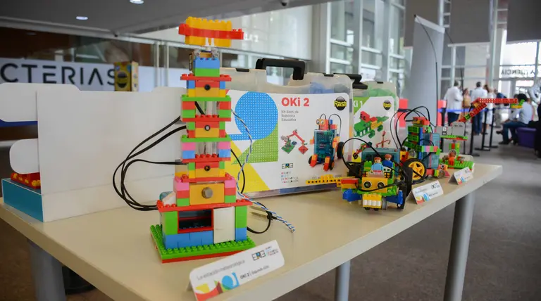 Antes castillitos, ahora robots y casas inteligentes: mirá cómo Rasti se sumó a la transformación digital