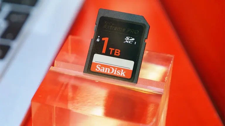 ¿Te quedaste sin lugar en el celular?: lanzan las primeras tarjetas MicroSD con de 1.000 GB de capacidad