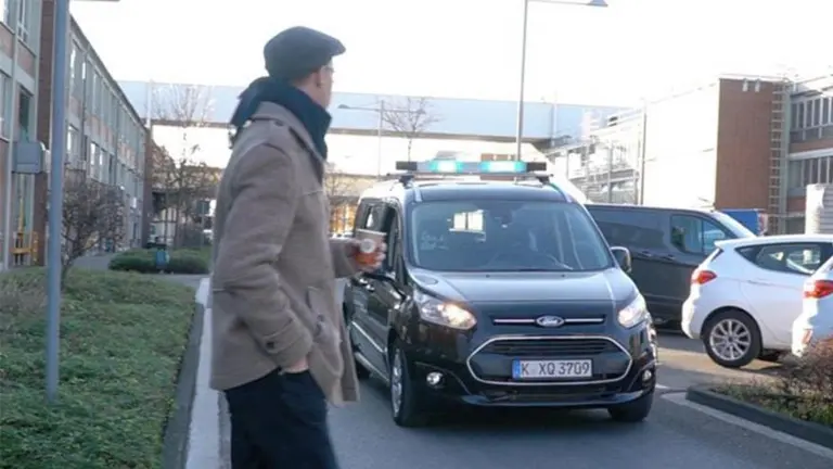 Ford apuesta a los "autos conectados" para mejorar la seguridad