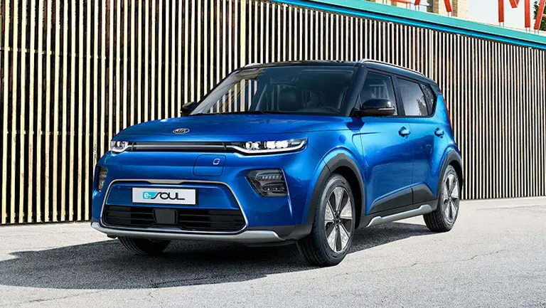 Kia se une a Amazon para que sus conductores de vehículos eléctricos puedan acceder a cargadores más rápidos