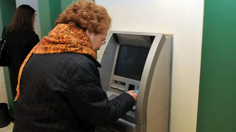 Se confirmó cuánto cobrarán los jubilados, pensionados y beneficiarios de AUH en enero 2025