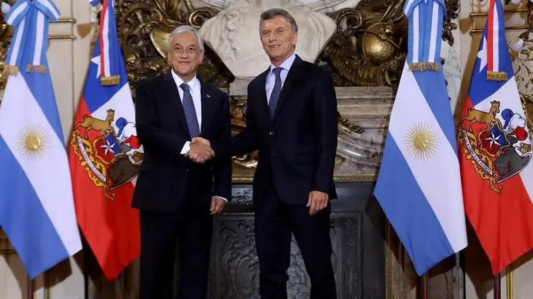 Confirmado por  Macri y Piñera: el roaming entre Argentina y Chile termina en mayo de 2020