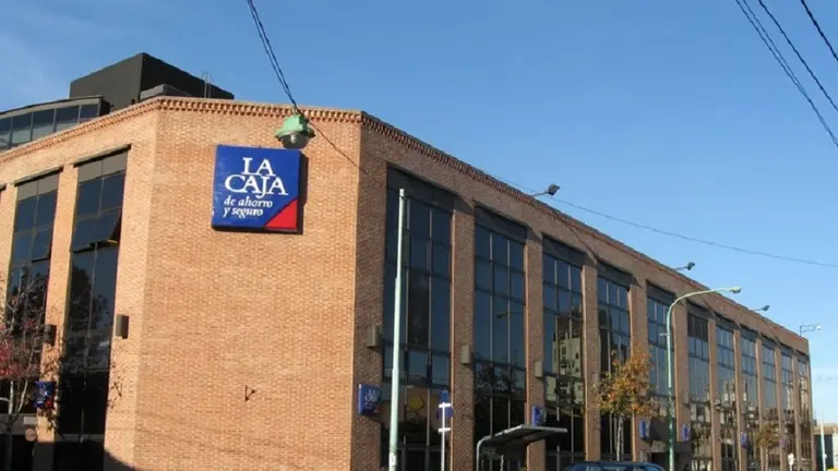 Inteligencia artificial: La Caja anunció el lanzamiento de Letizia, su primer asistente virtual