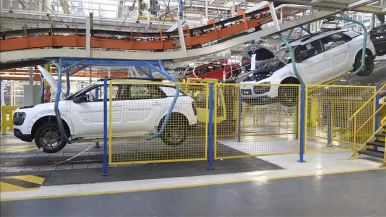 PSA aumentará la producción de autos eléctricos a partir de 2020