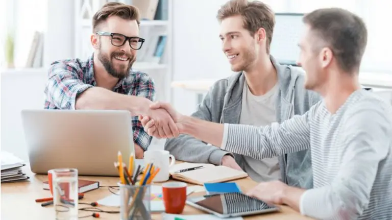 ¿Quiénes son los "inversores ángeles" y a qué tipo de emprendimientos apuntan?