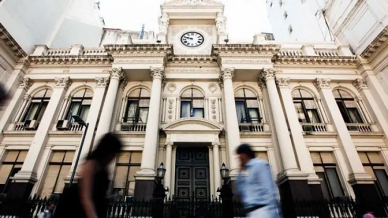 Peso argentino pero hecho en Brasil: mirá el plan del Banco Central para importar 400 millones de billetes