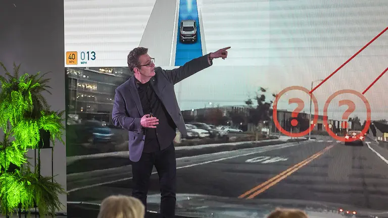 Diseñado por un experto de la NASA: Así es la hoja de ruta de Nissan para tener su vehículo autónomo