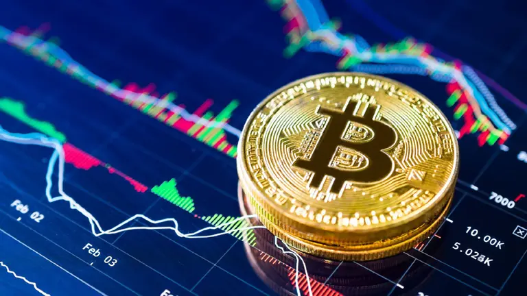 Expectativa por el debut del ETF de Bitcoin: la criptomoneda se acerca a su máximo histórico