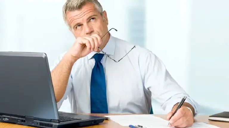 Ingenieros y técnicos rankean alto en búsquedas laborales: cuánto ganan y por qué son "los elegidos"