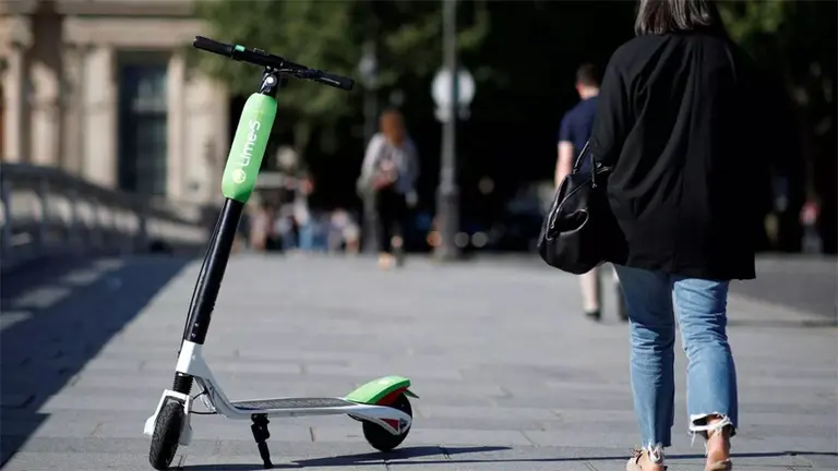 Andá a votar en monopatín eléctrico: Lime ofrece su servicio de forma gratuita estas elecciones