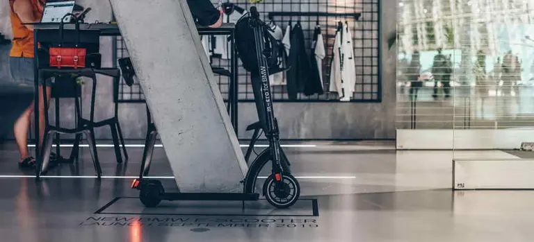 BMW mostró un adelanto de lo que será su nuevo monopatín eléctrico, a lanzarse en septiembre