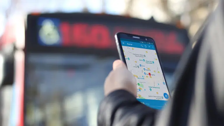 Google Maps lanza una nueva función que permitirá ver la ubicación en tiempo real del transporte en este país