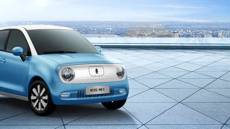 ¿Cómo es el auto eléctrico chino que busca conquistar el mercado con un precio ultra competitivo?