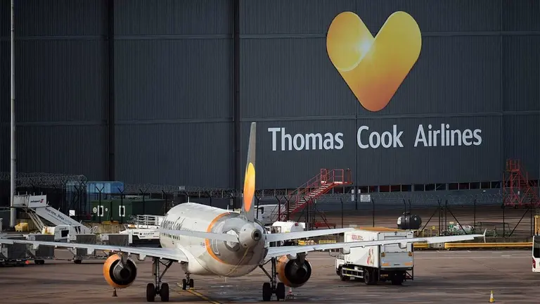 Quebró la agencia de viajes Thomas Cook: qué pasará con los 600.000 turistas que habían comprado paquete de vacaciones