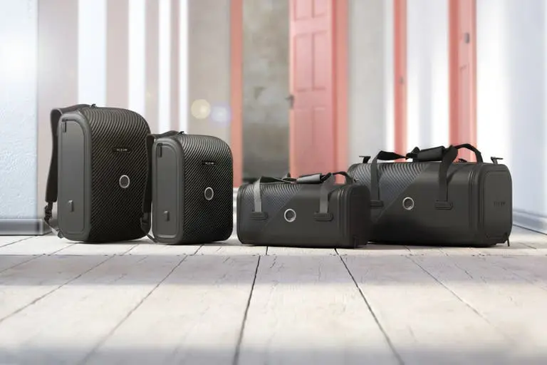 Innovación y diseño argentinos: firma marplatense crea mochilas y bolsos que se abren con el celular