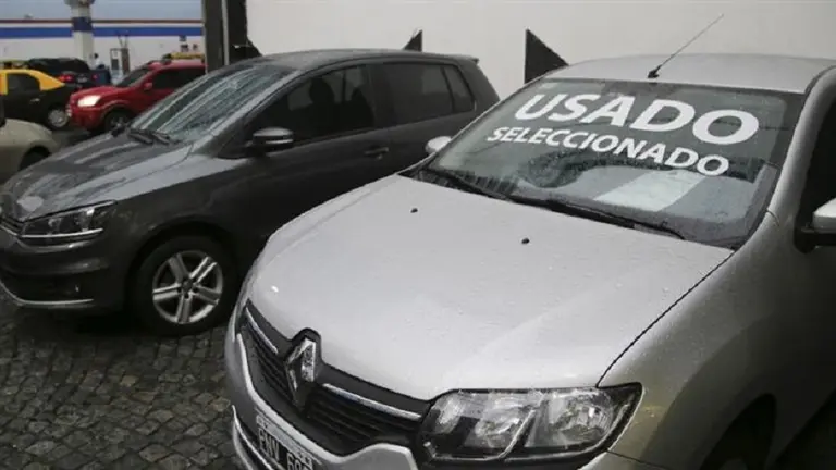 OLX amplía su negocio en el país: compra dos portales de coches usados y lanza OLX Autos