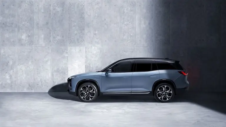 El "Tesla chino", al borde del abismo: prometían el vehículo del futuro pero ya acumulan pérdidas por u$s 5.500 millones