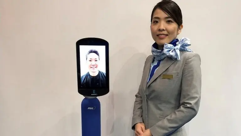 Increíble pero real: crean robots inteligentes para que todos puedan "viajar" sin salir de casa