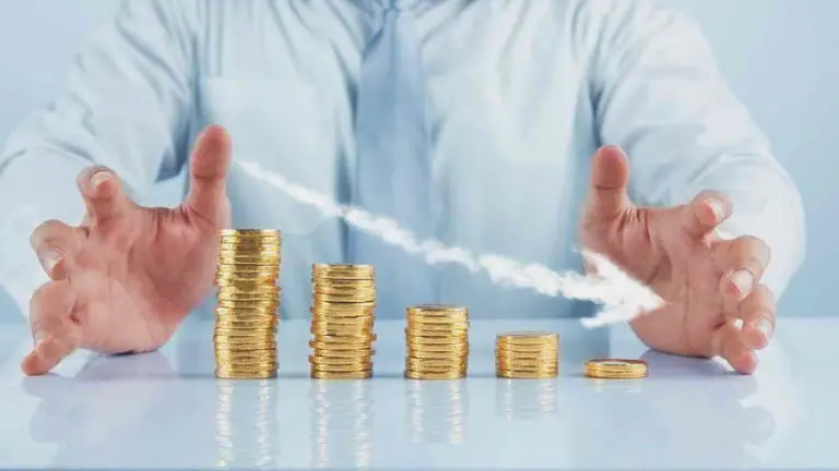 Golpe al bolsillo: las grandes empresas tecnológicas ganan u$s 5.000 millones menos